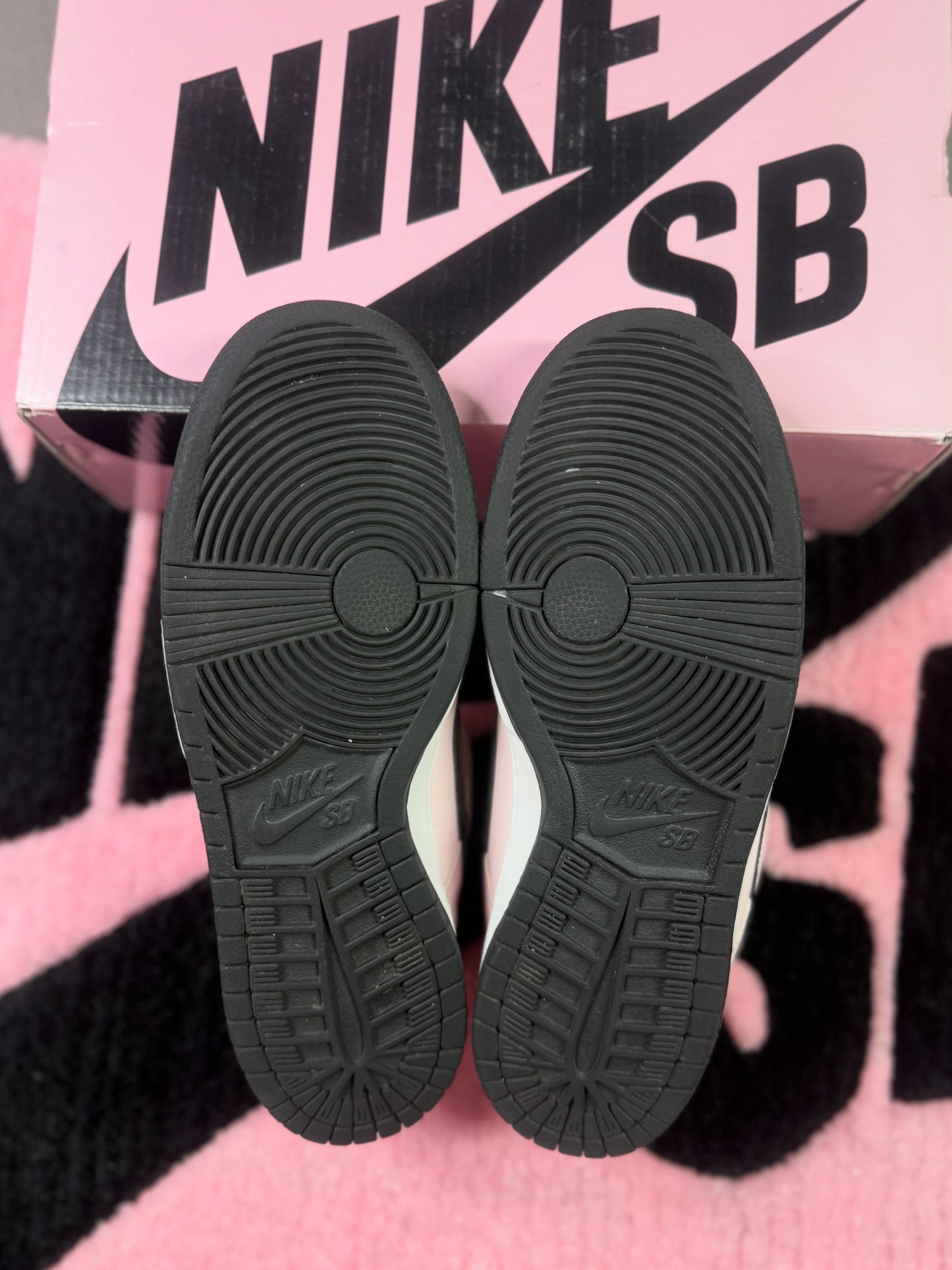 PINK BOX (9.5)