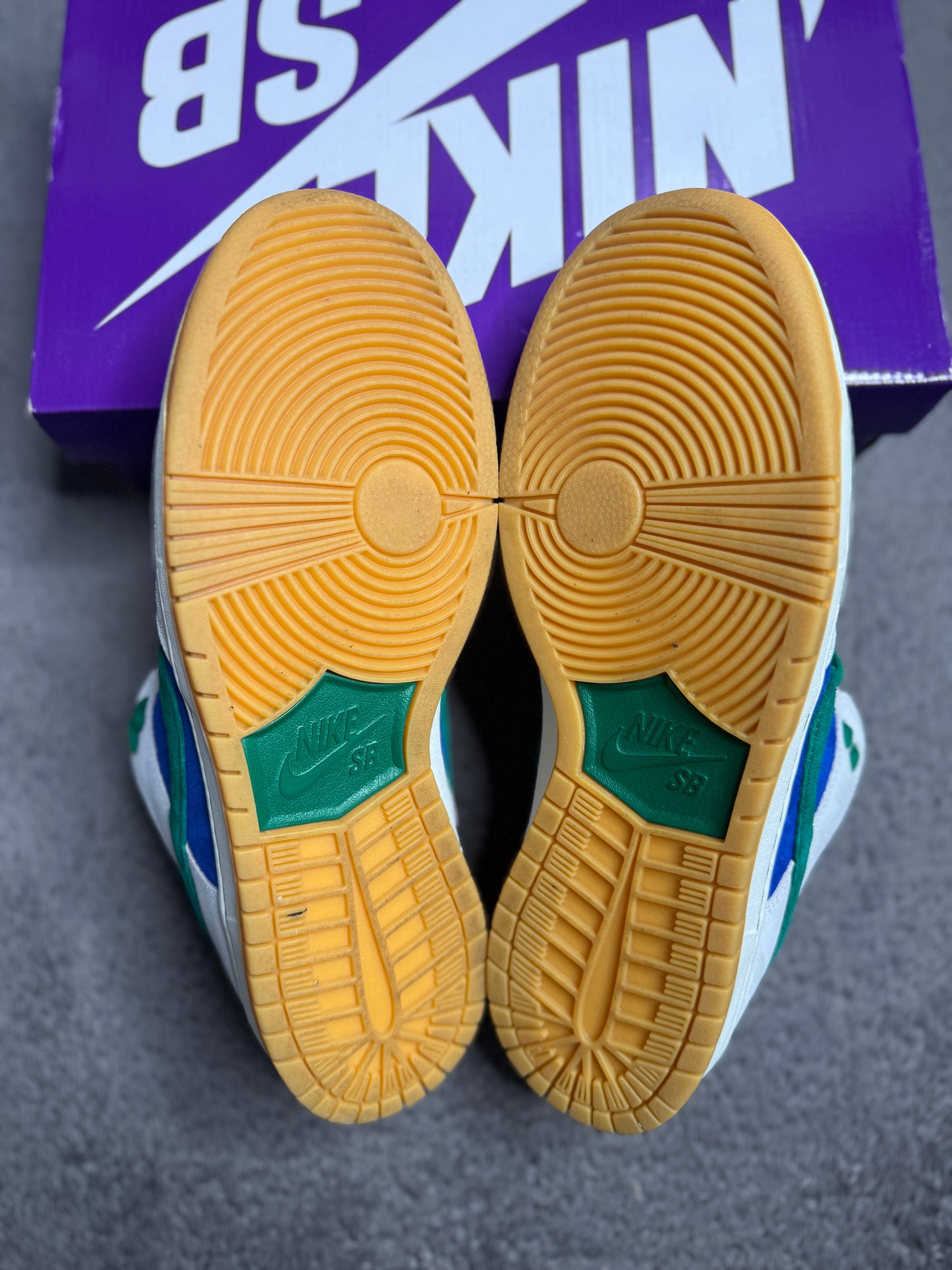HYPER ROYAL MALCHITE