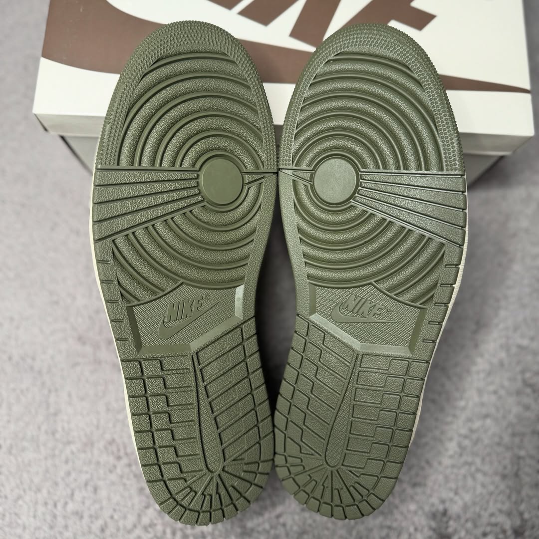 MEDIUM OLIVE