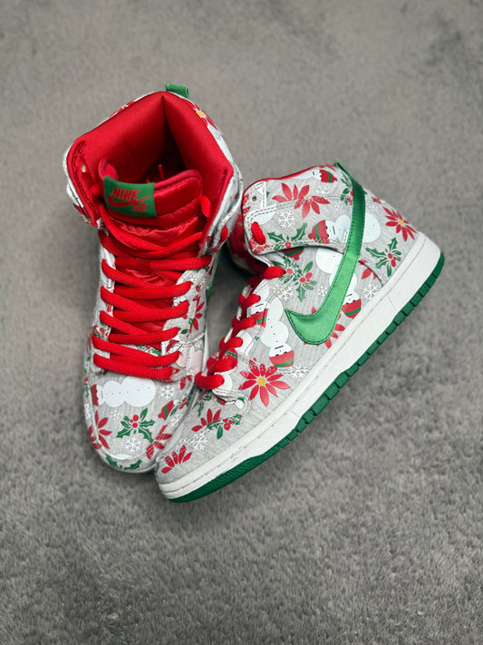 UGLY CHRISTMAS SWEATER