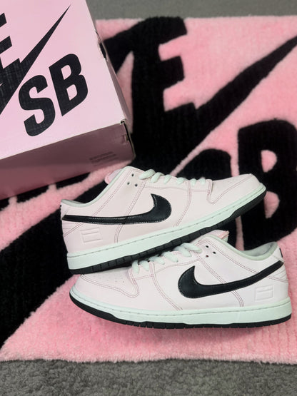 PINK BOX (9.5)