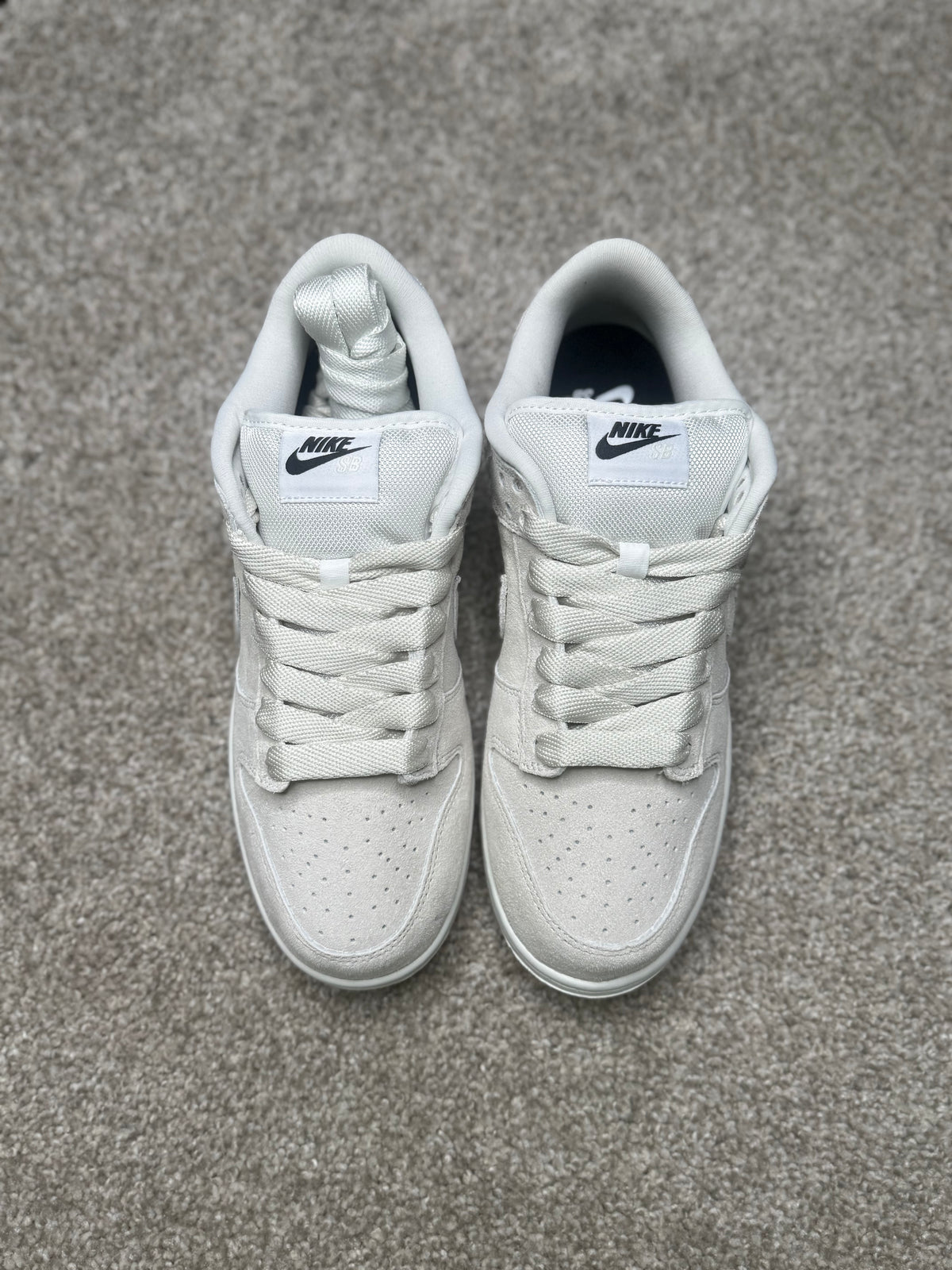 PALE IVORY (8.5)