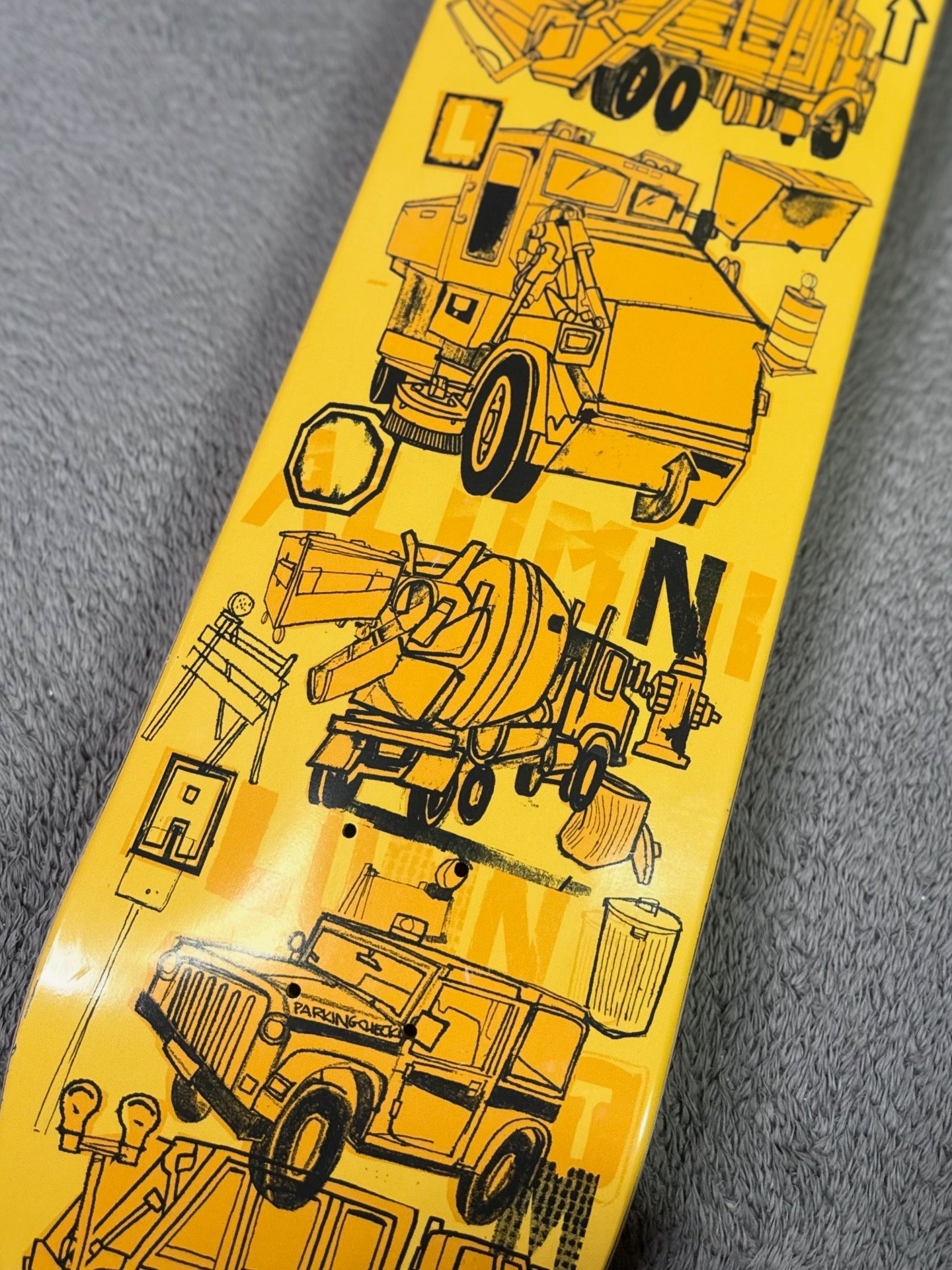 ALUMNI TRUCK