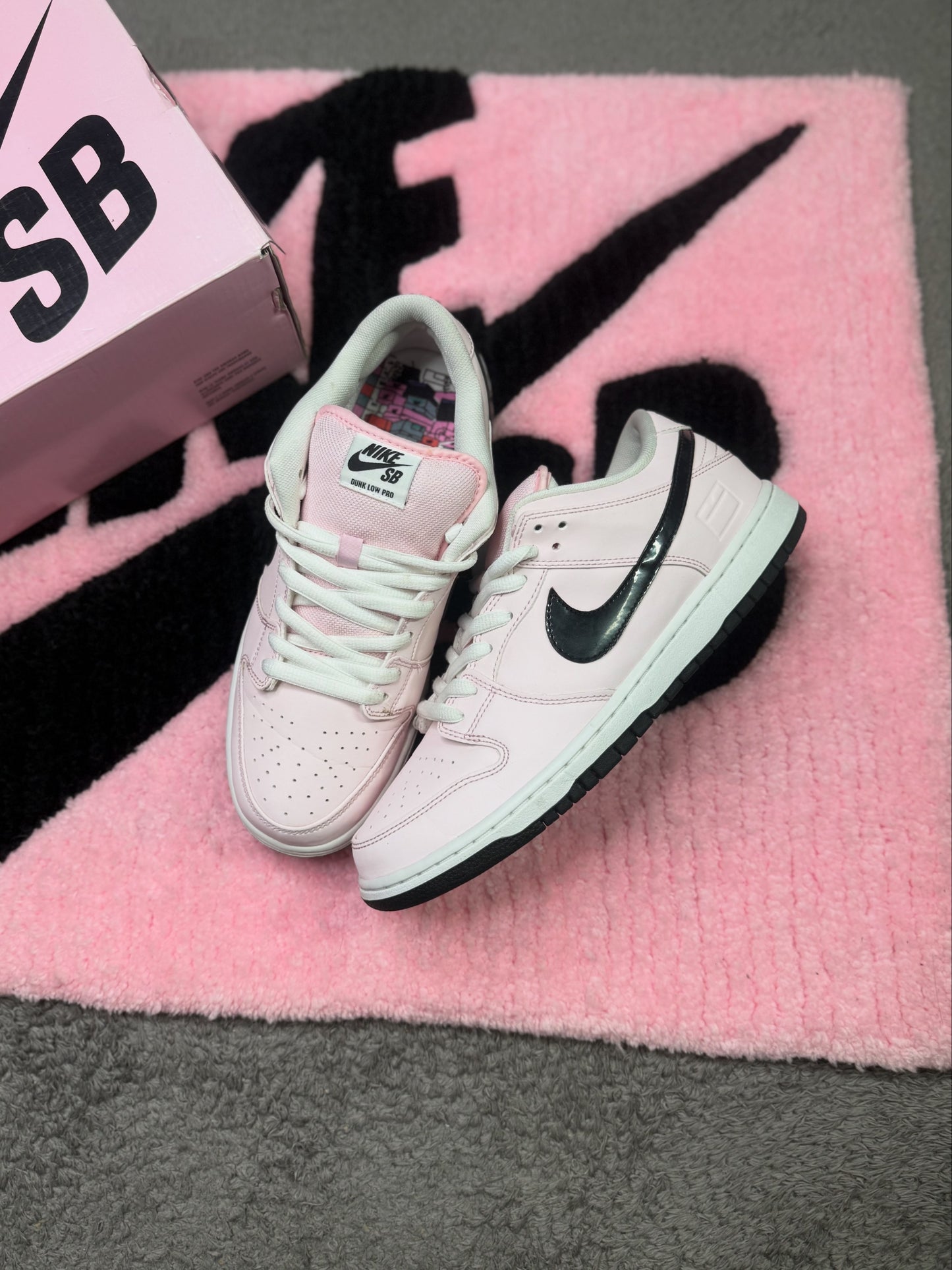 PINK BOX (9.5)