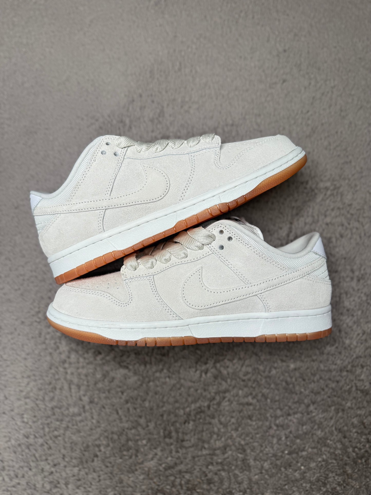 PALE IVORY (9)