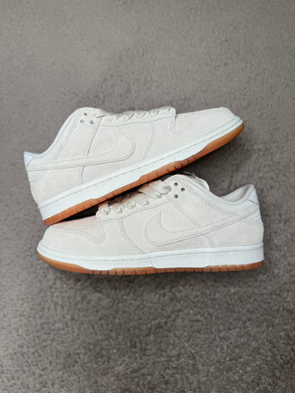 PALE IVORY (9)
