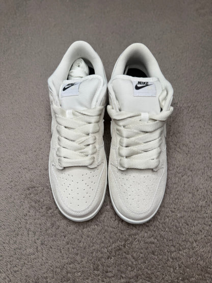 PALE IVORY (9)