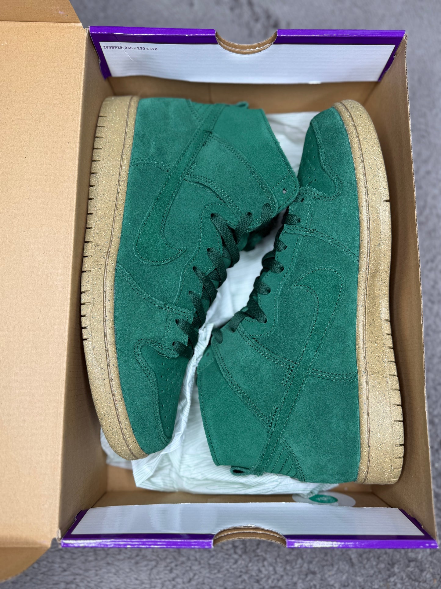 GORGE GREEN