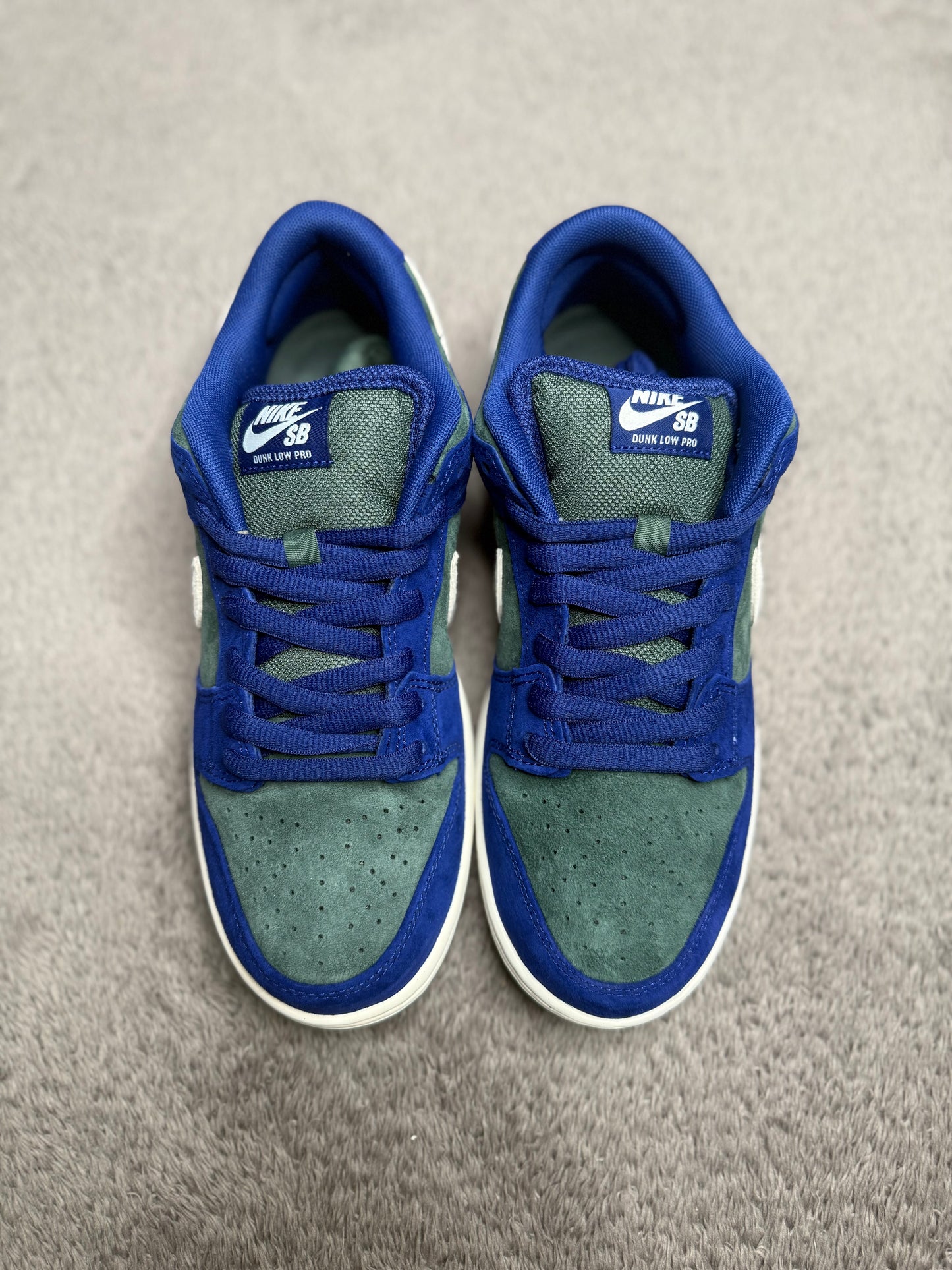 DEEP ROYAL BLUE