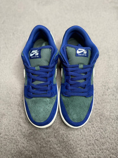 DEEP ROYAL BLUE