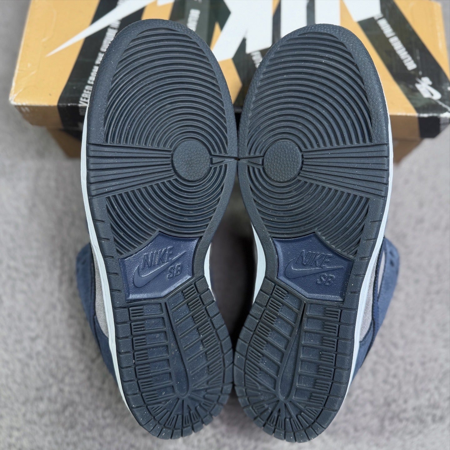 COOL GREY THUNDER (9.5)