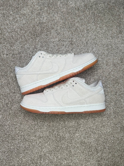 PALE IVORY (8.5)