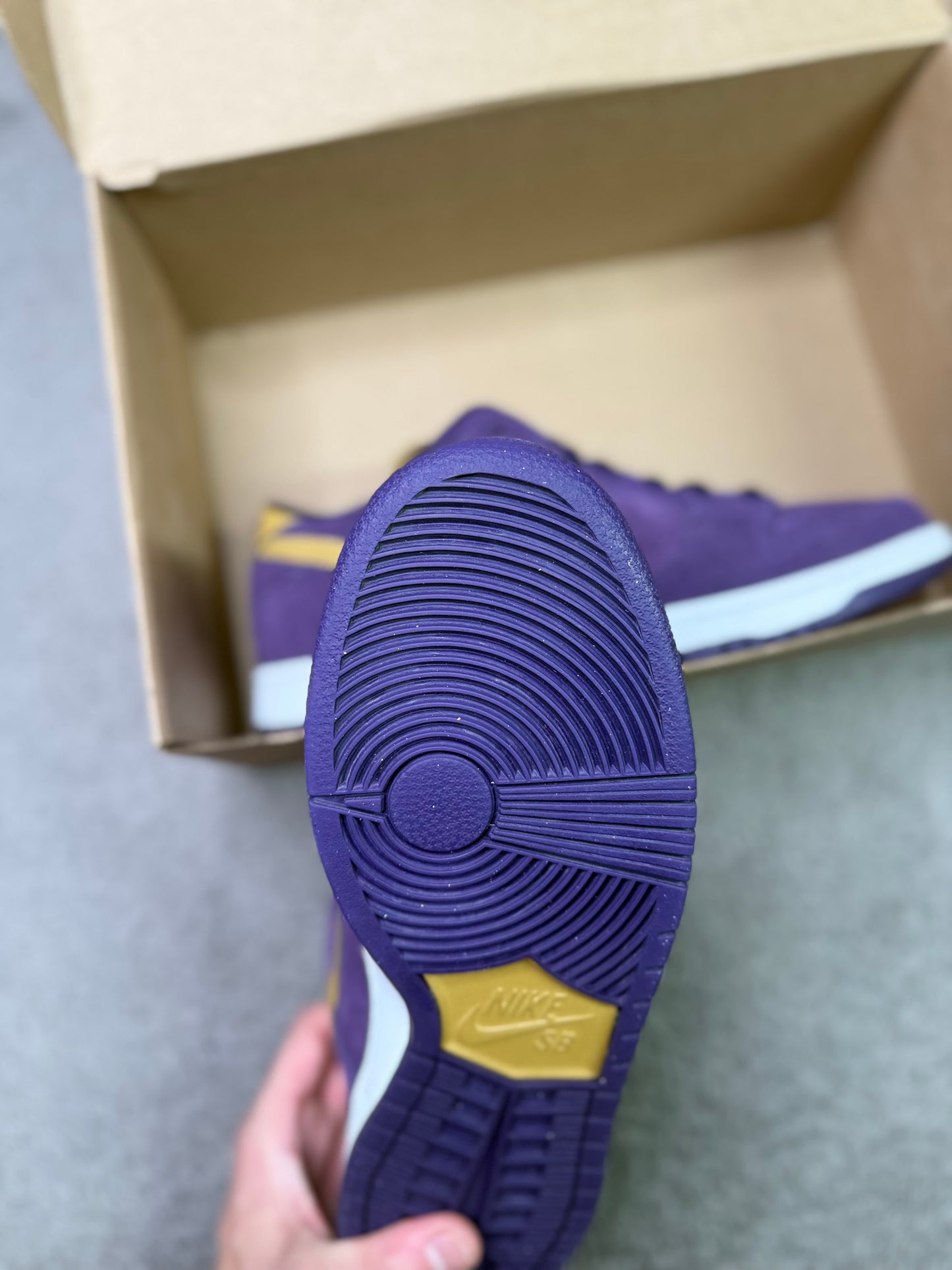 CROWN ROYAL (10.5)