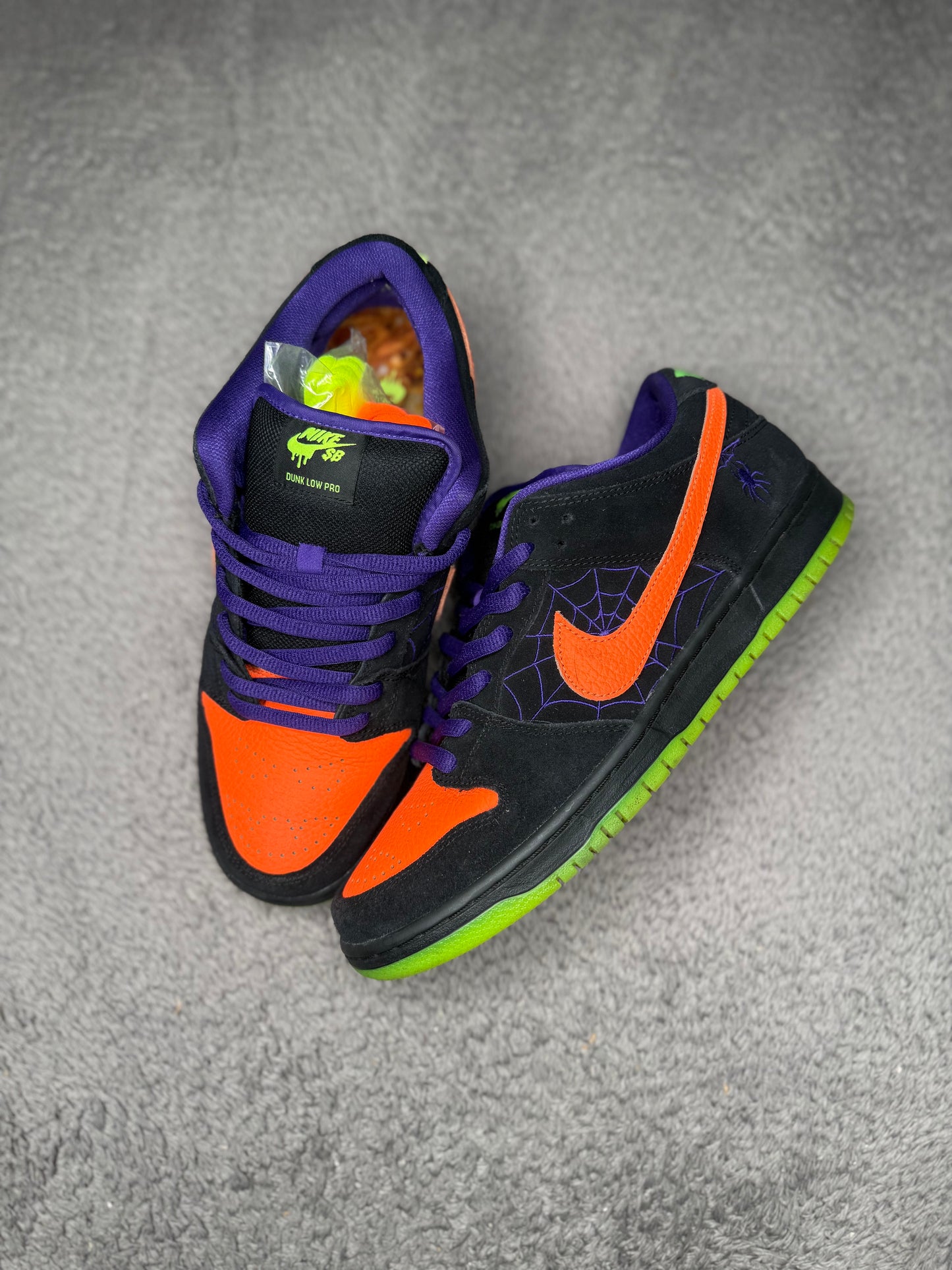 NIGHT OF MISCHIEF (10)