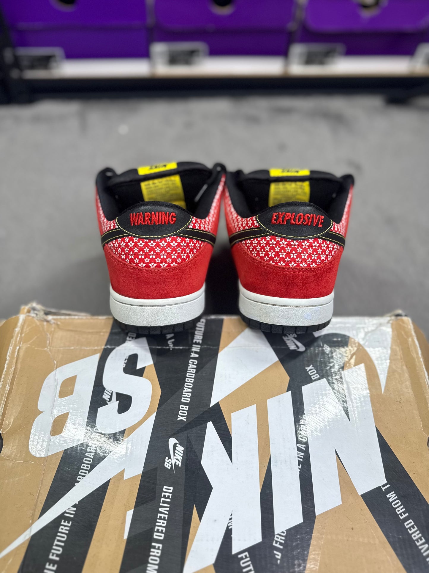 FIRECRACKER RED (9.5)