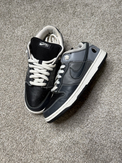 LUNAR EAST (9.5)