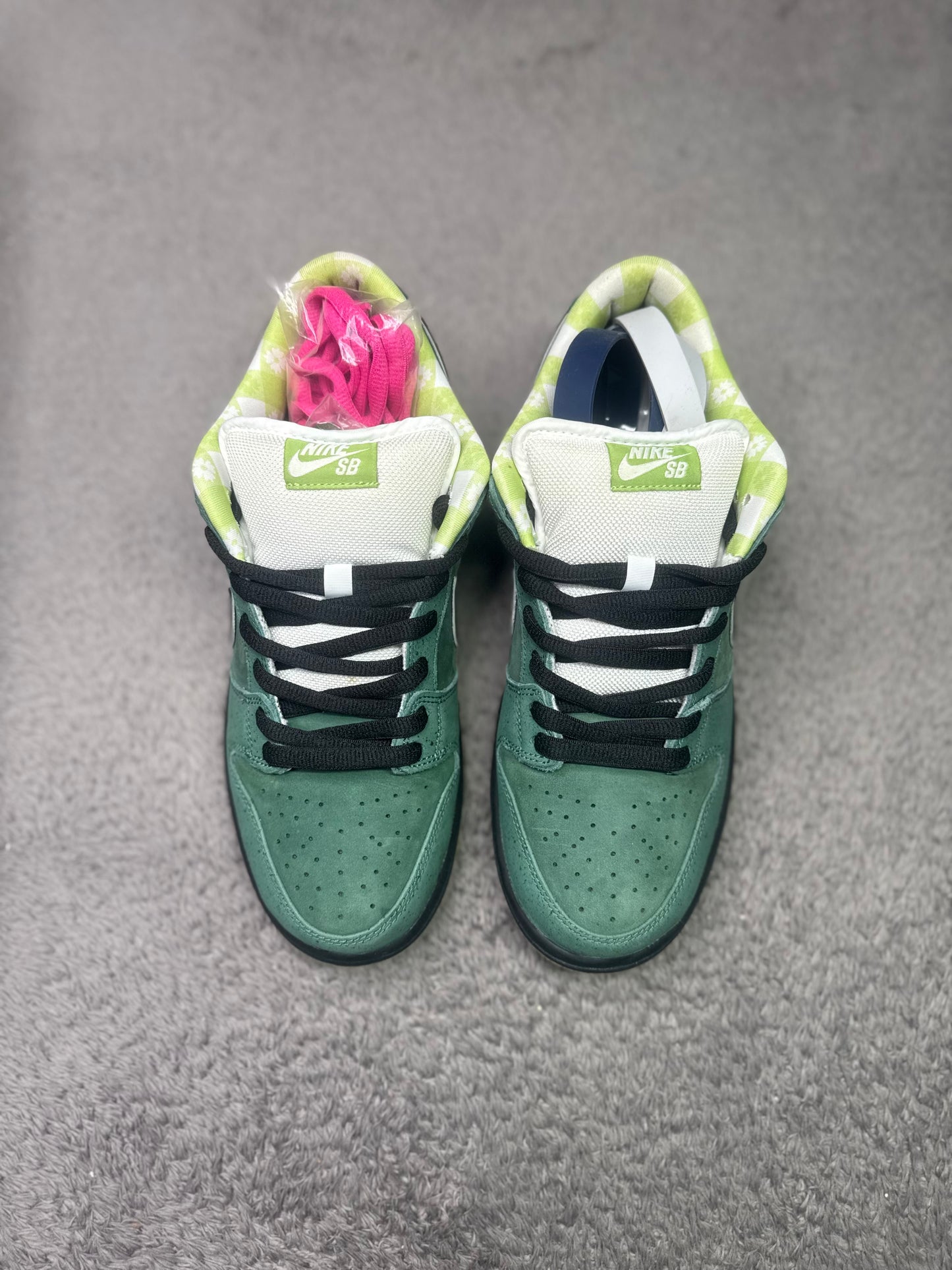 GREEN LOBSTER SPECIAL BOX (9.5)