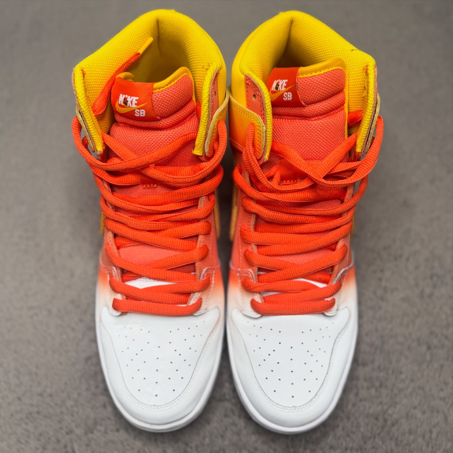 CANDY CORN (12)