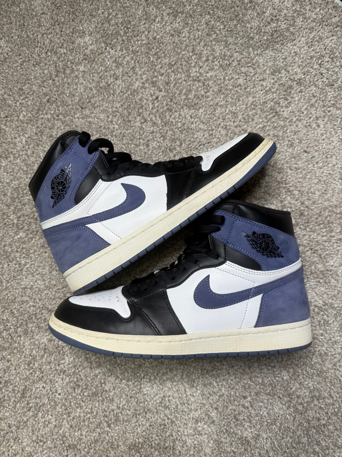 BLUE MOON (10.5)