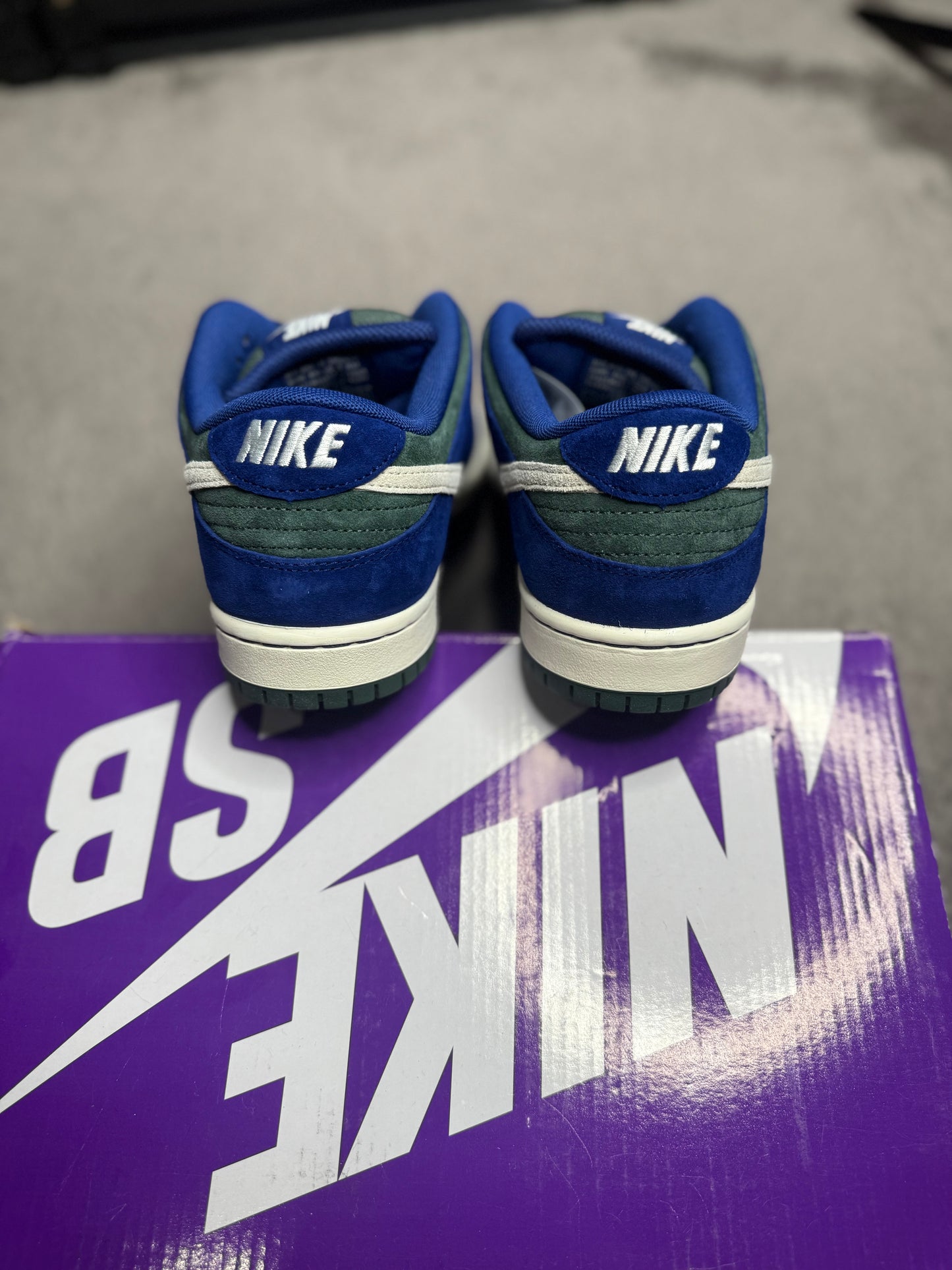 DEEP ROYAL BLUE